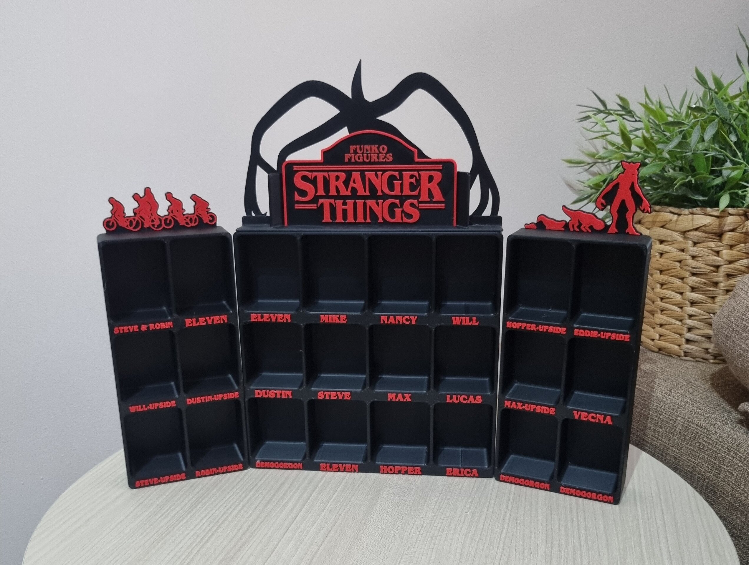 Organizador y Expositor tipo "A" Funko Pop - Kinder Joy "Stranger Things" - 2