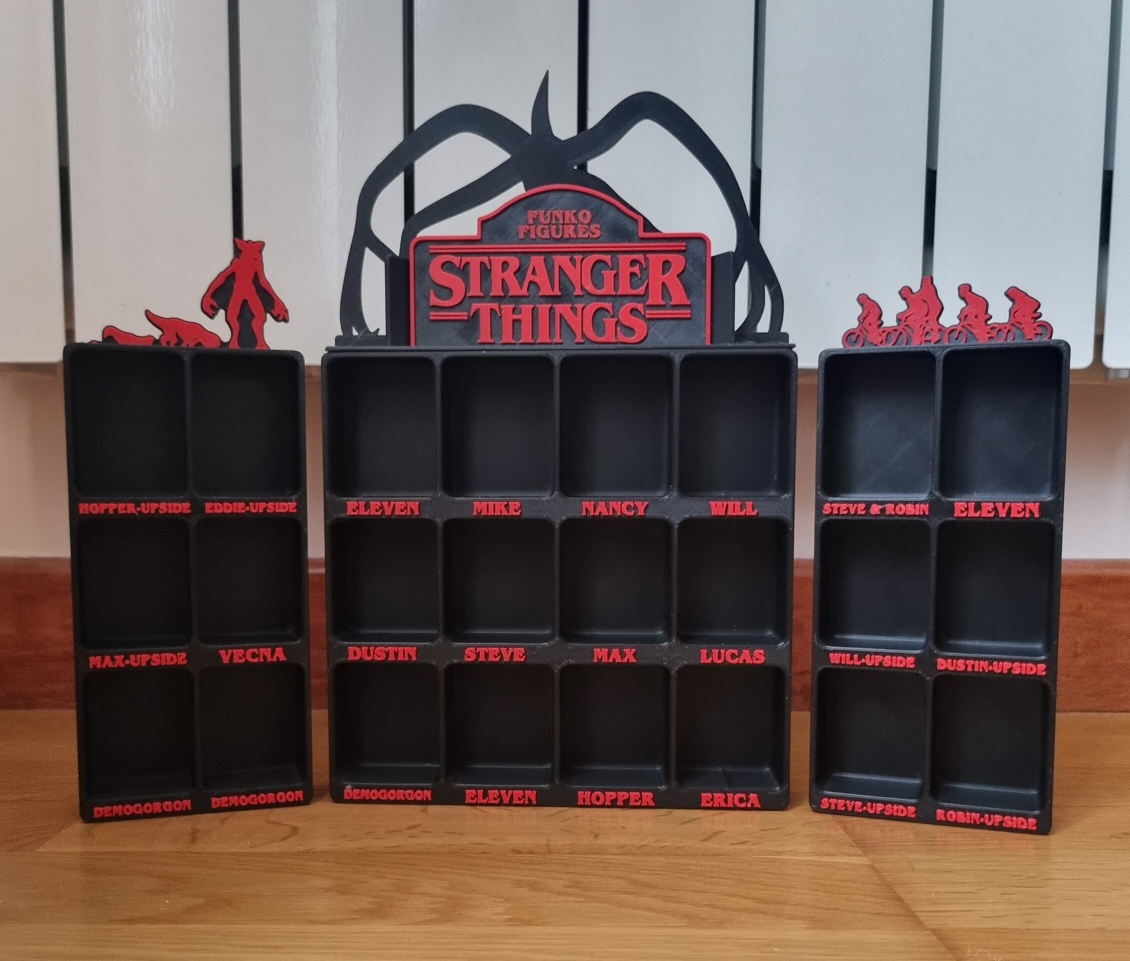 Organizador y Expositor tipo "A" Funko Pop - Kinder Joy "Stranger Things" - 4